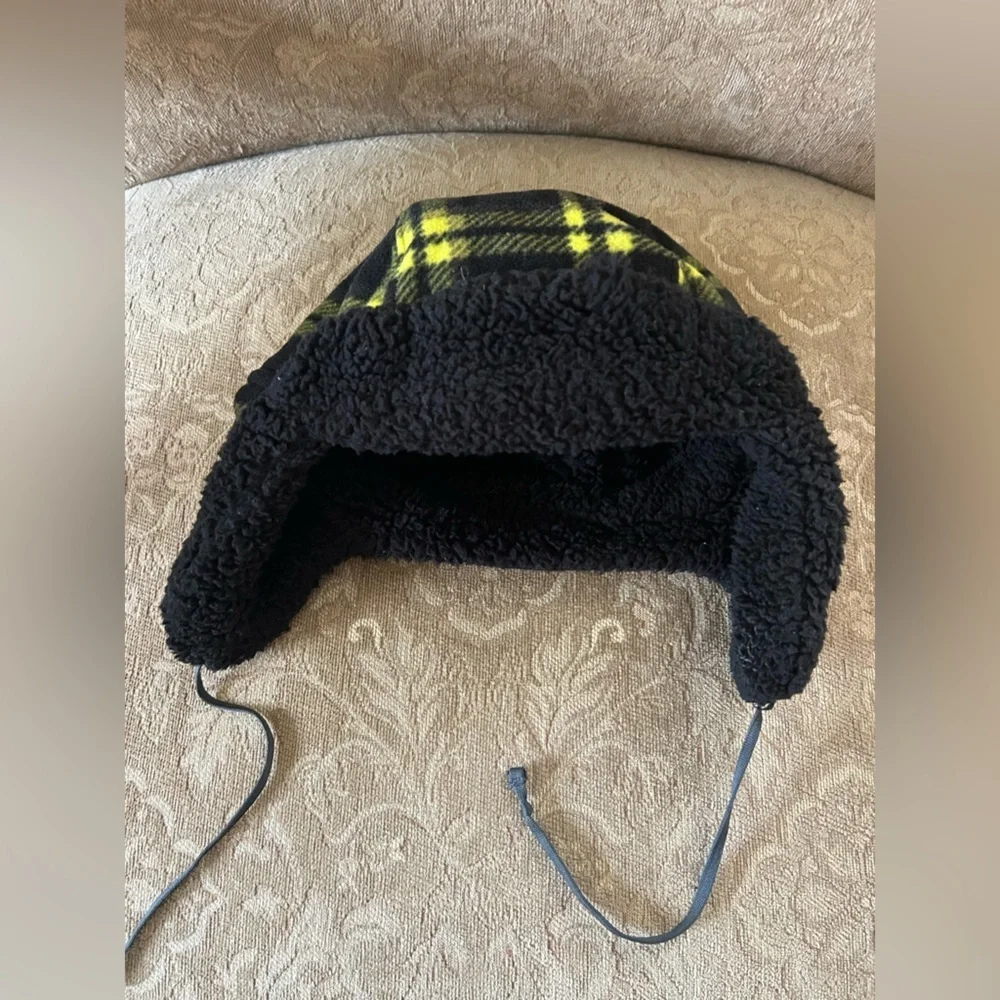Kids Black Yellow Plaid Fleece Trapper Hat Sherpa Lined Winter Ear Flap 2–5T